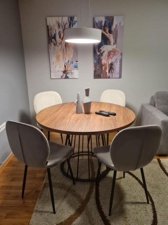 Marand Apartment سكوبجي المظهر الخارجي الصورة